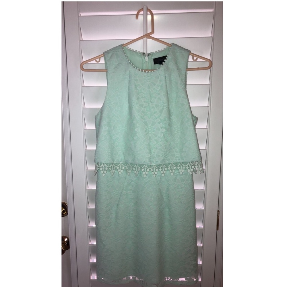 TOPSHOP size 4 sleeveless mint green lace dress